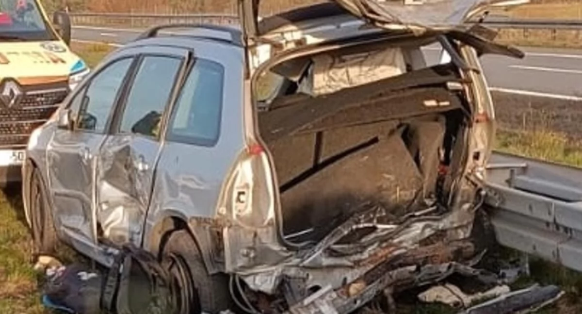 Zderzenie pojazdów na A2