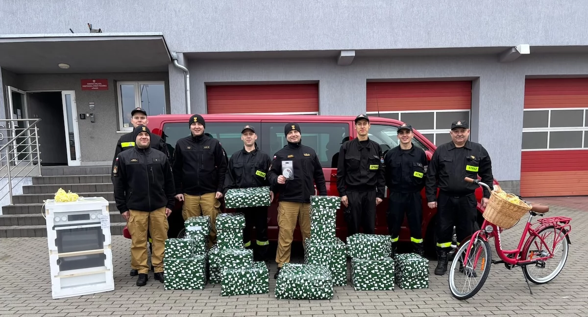 Szlachetna paczka od konińskich strażaków