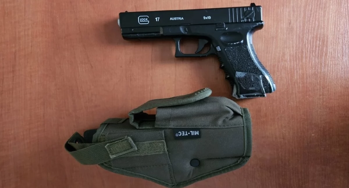 Fałszywi funkcjonariusze za kratami