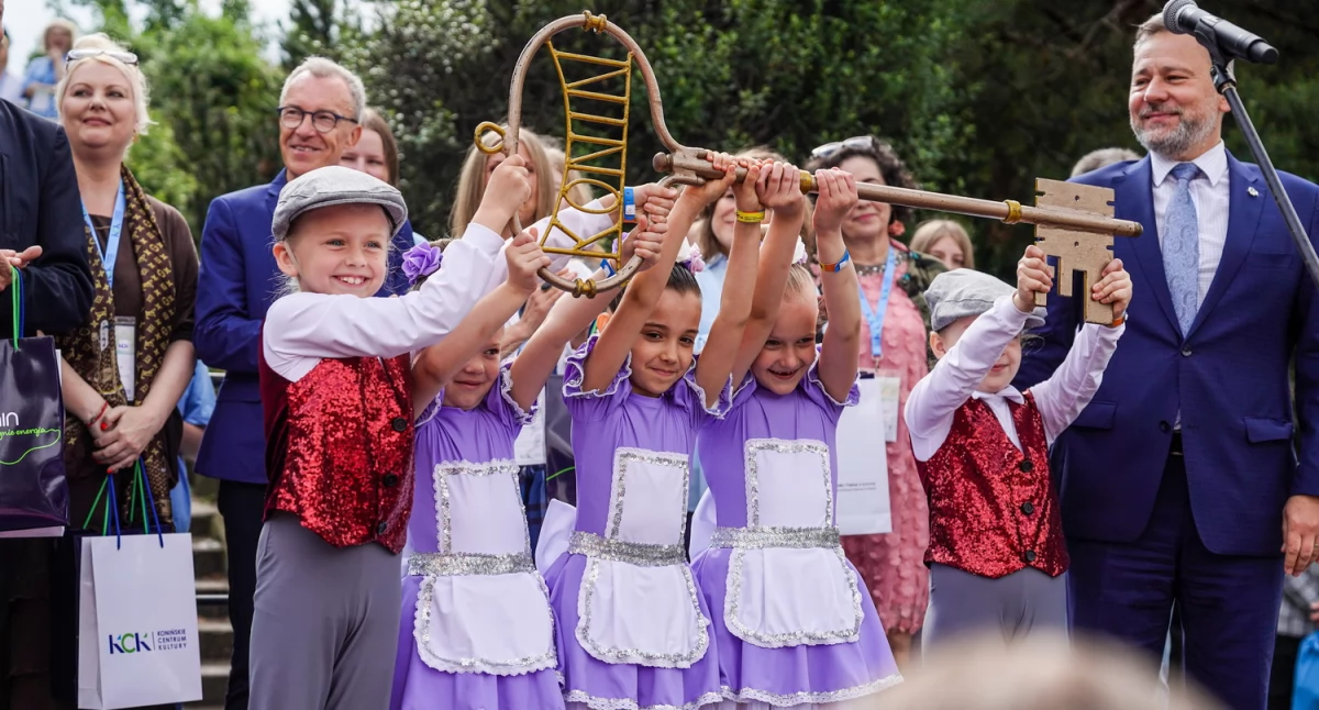 Miasto w rękach dzieci, ruszył 45. Międzynarodowy Dziecięcy Festiwal Piosenki i Tańca w Koninie
