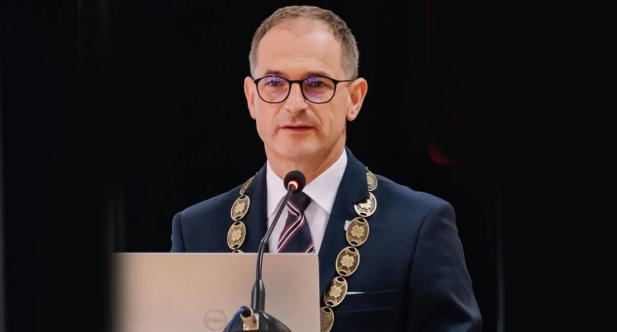  Wypłata 47 tys. zł ekwiwalentu za urlop dla wójta – ujawnia radny Kamil Szadkowski