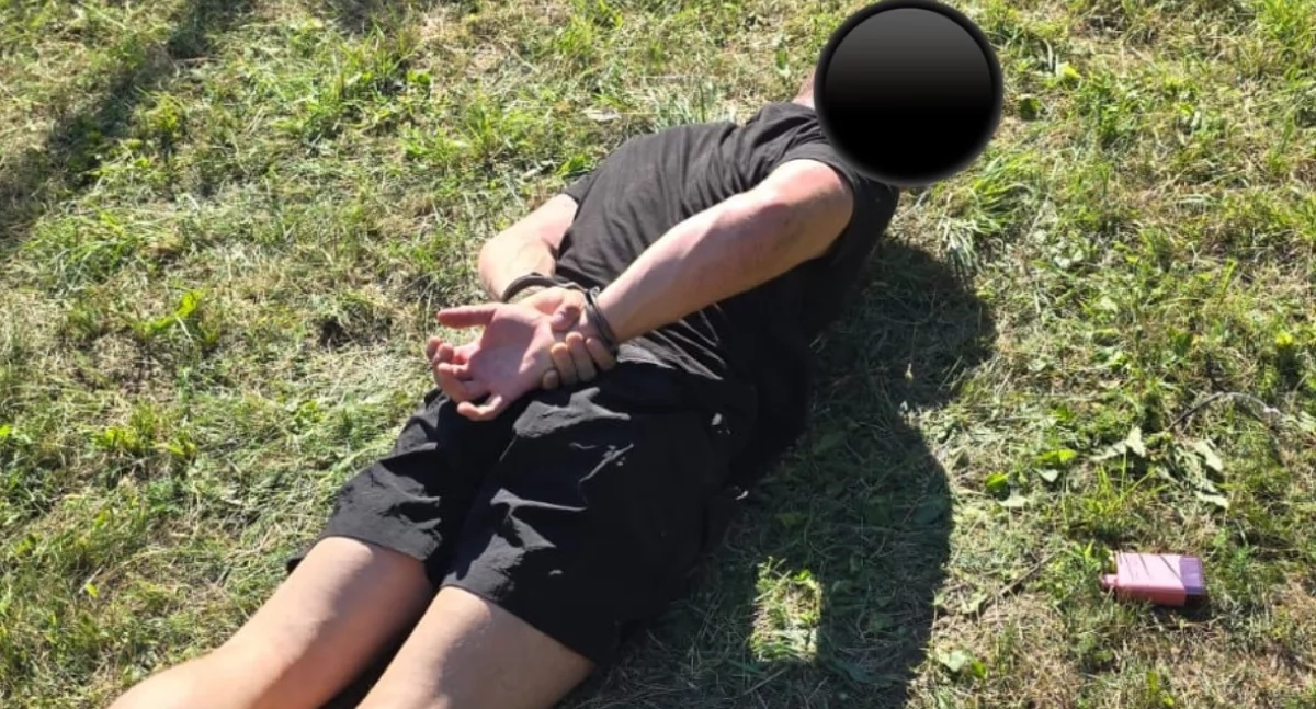 Konińscy policjanci zatrzymali 23-latka z narkotykami, zabezpieczono blisko 390 gramów zabronionych substancji