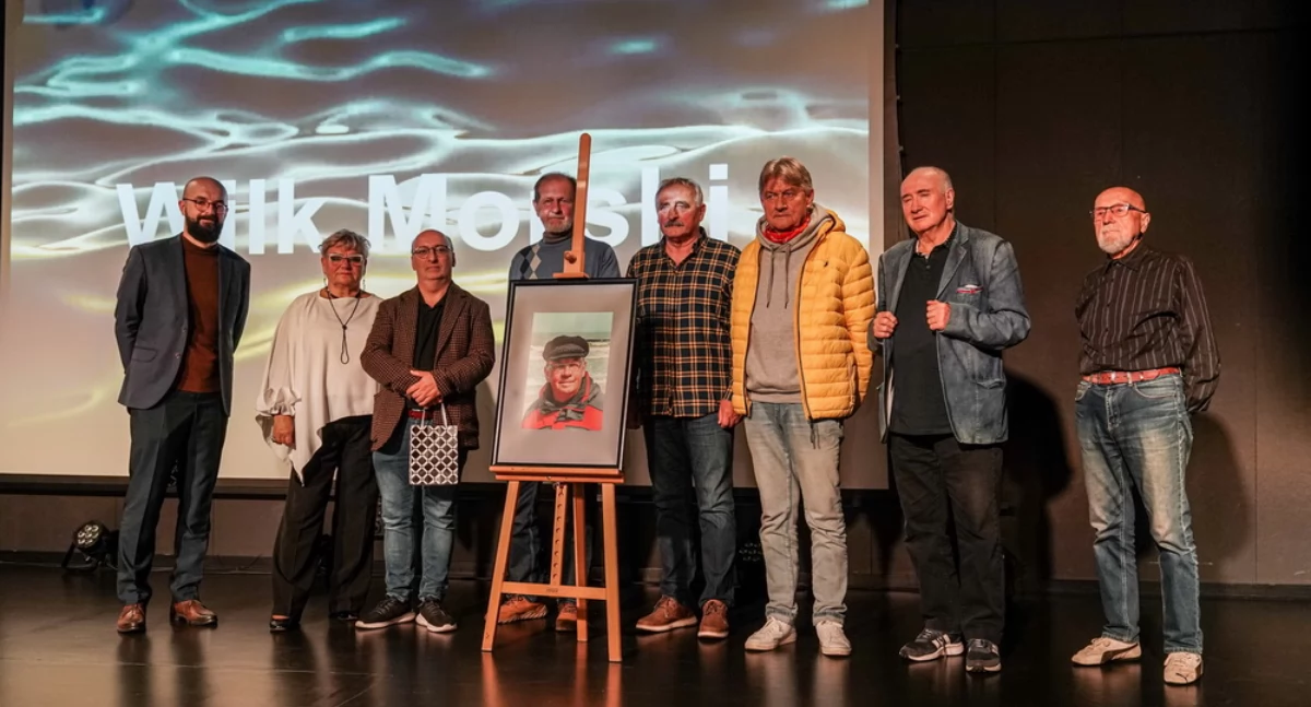 Konin wspomina legendarną żeglarską wyprawę na Karaiby. Premiera filmu „Wilk morski” w Oskardzie poruszyła publiczność