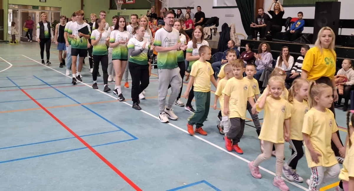 Mali sportowcy z konińskich przedszkoli rywalizowali w eliminacjach XX Olimpiady z Bolkiem i Lolkiem