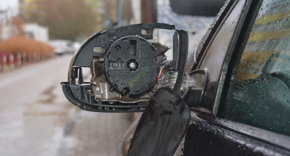 33 latek z Konina uszkodził kilka aut i ukradł artykuły chemiczne, szybko trafił w ręce policji