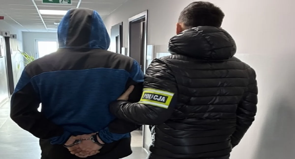 Zatrzymany 33 latek z Turku miał włamywać się do komórek lokatorskich, policja odzyskała część łupów