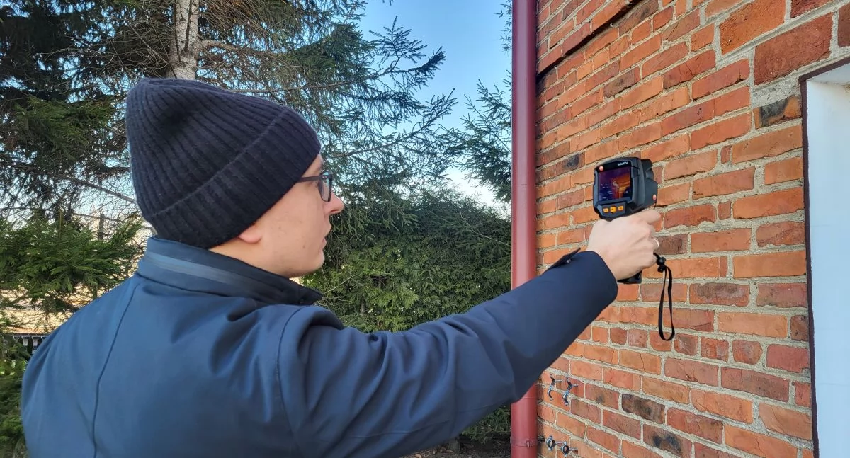 Badania kamerą termowizyjną w domach mieszkańców
