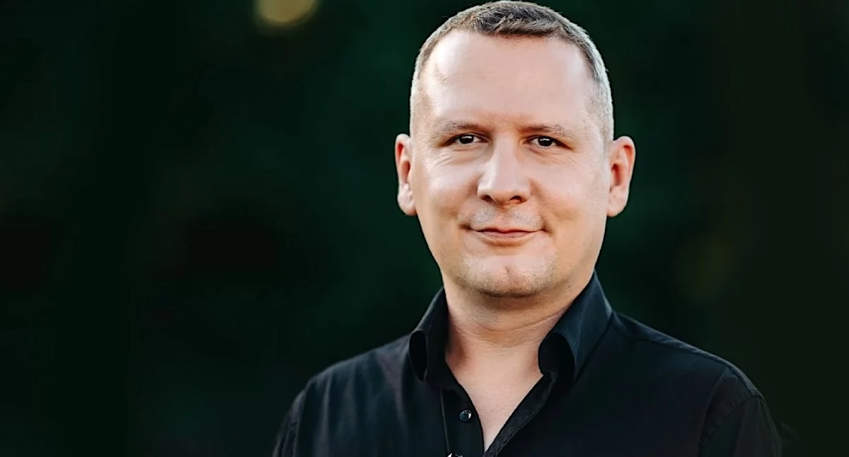 Krzysztof Kędziora nowym dyrektorem Teatru im. Fredry w Gnieźnie – obecny szef GOK Brzeźno od września 2026 obejmie stery