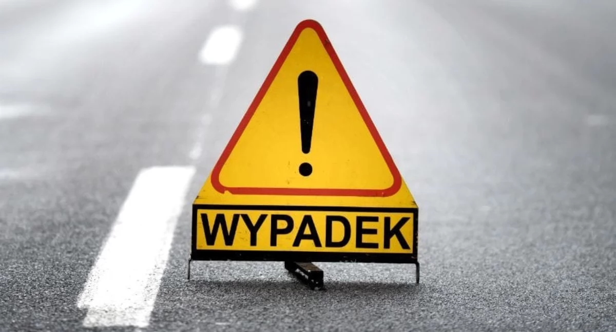 Dwa motocykle zderzyły się na drodze w Izabelinie – obaj 27-latkowie trafili do szpitala