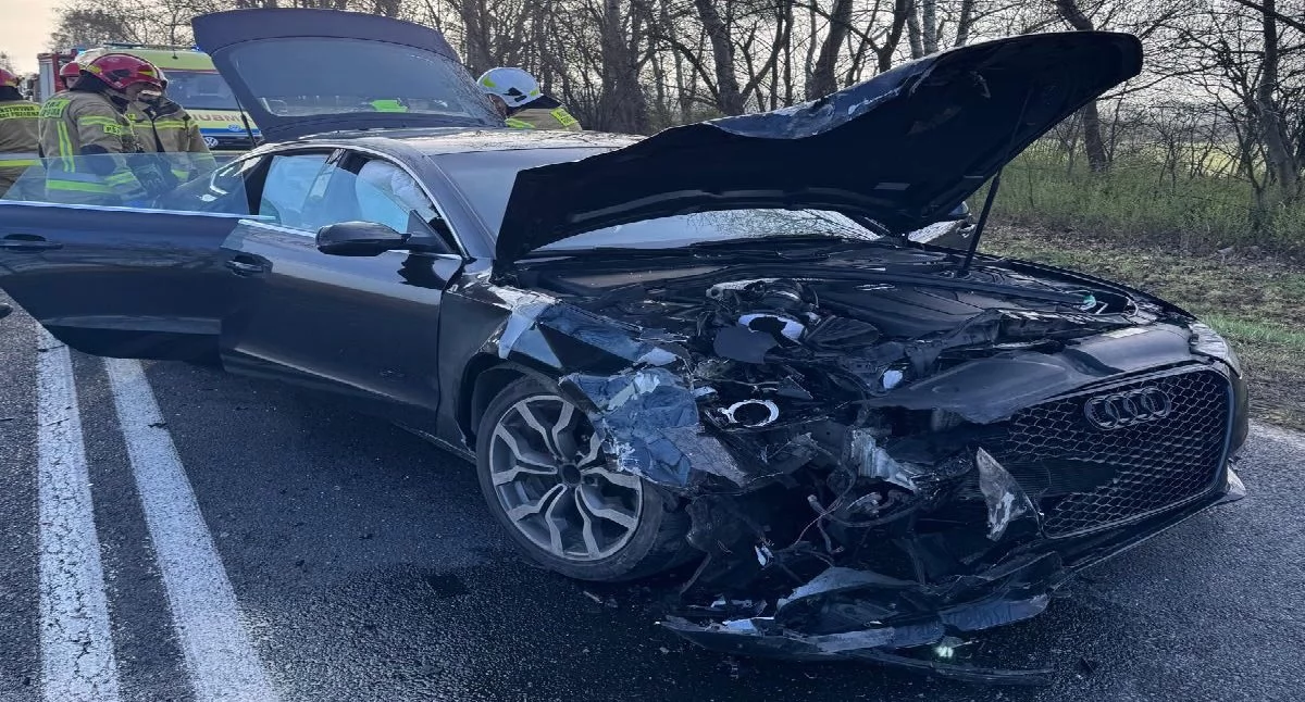 Wypadek czterech samochodów na DK92 w Stawie - jedna osoba w szpitalu