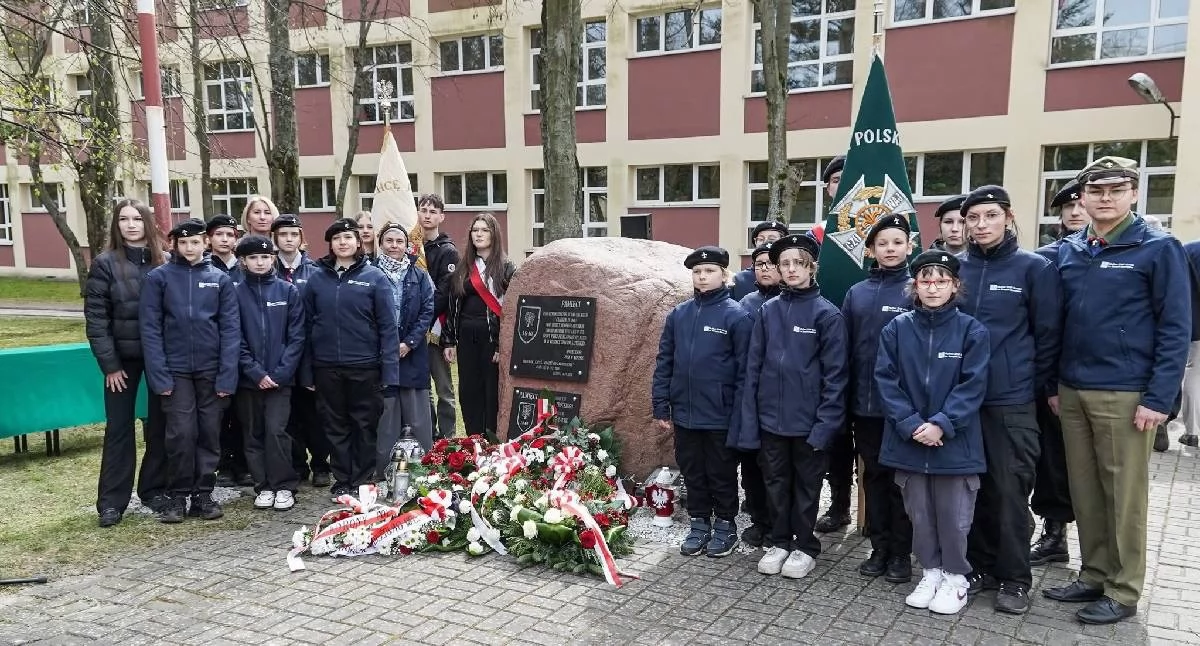Obchody Zbrodni Katyńskiej w Koninie: Mieszkańcy oddali hołd pomordowanym 86 lat temu