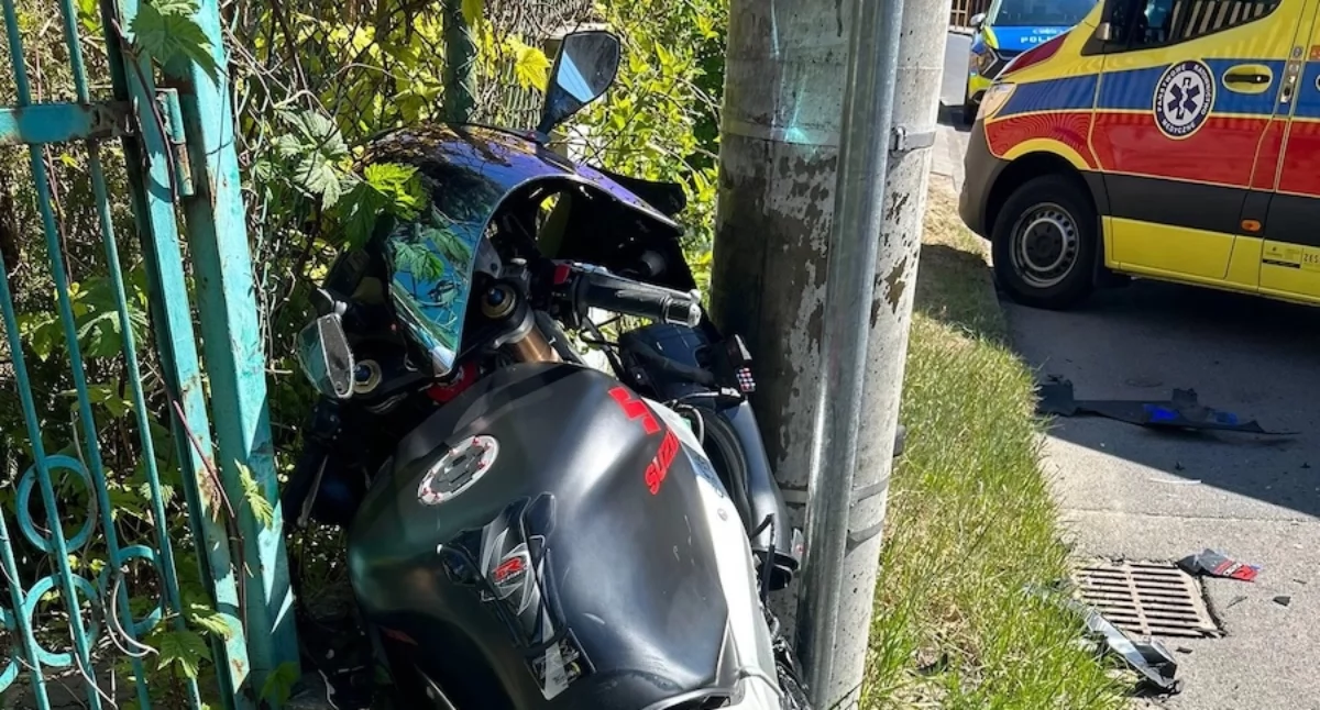 Wypadek w Golinie na ul. Kopernika. Motocyklista trafił do szpitala