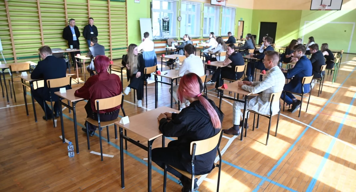 Matura 2026 wystartowała. Uczniowie ZST w Koninie rozpoczęli egzamin od języka polskiego