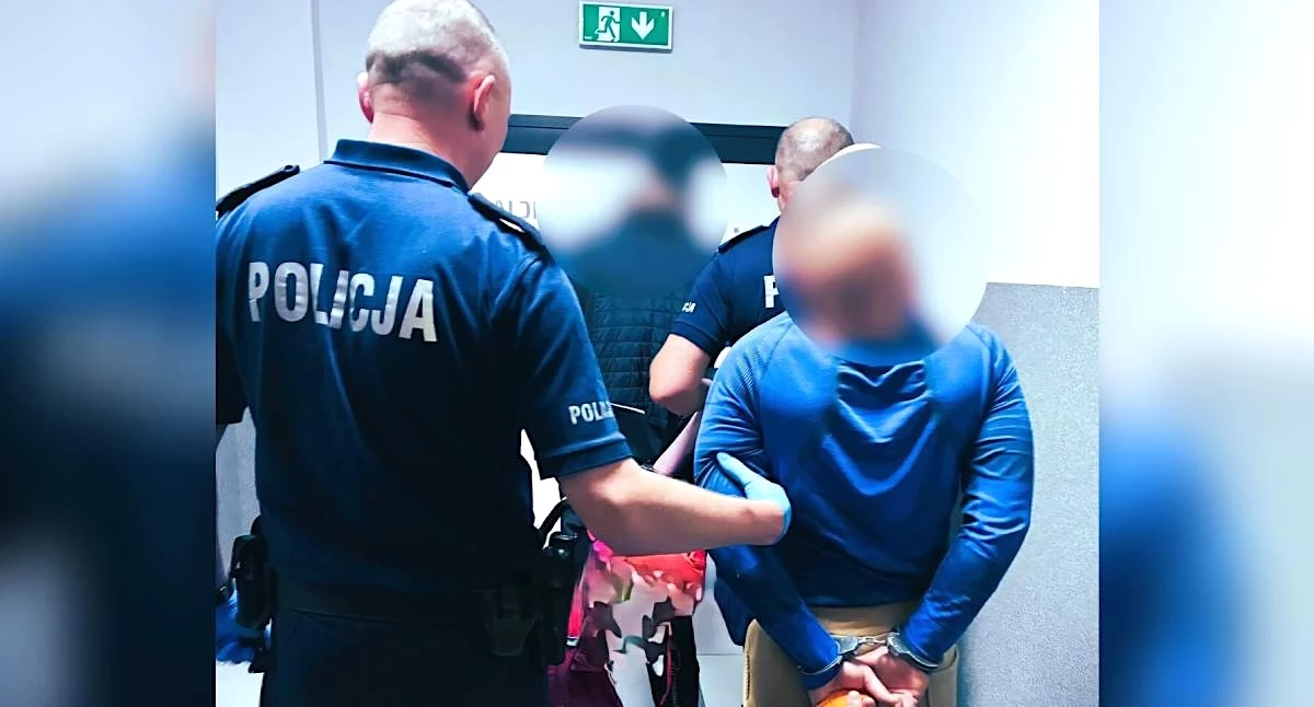 Dwie osoby poszukiwane zatrzymane przez policję. Skuteczne działania funkcjonariuszy