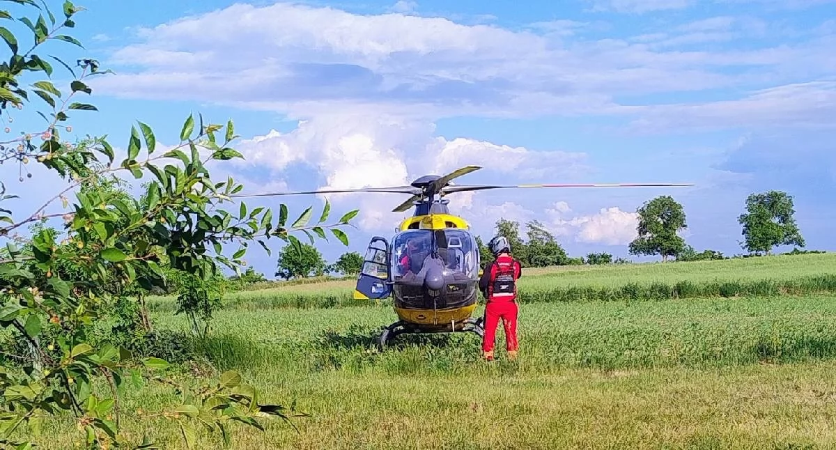 Groźny wypadek motocyklisty pod Kołem. Do Zakrzewa wezwano śmigłowiec LPR