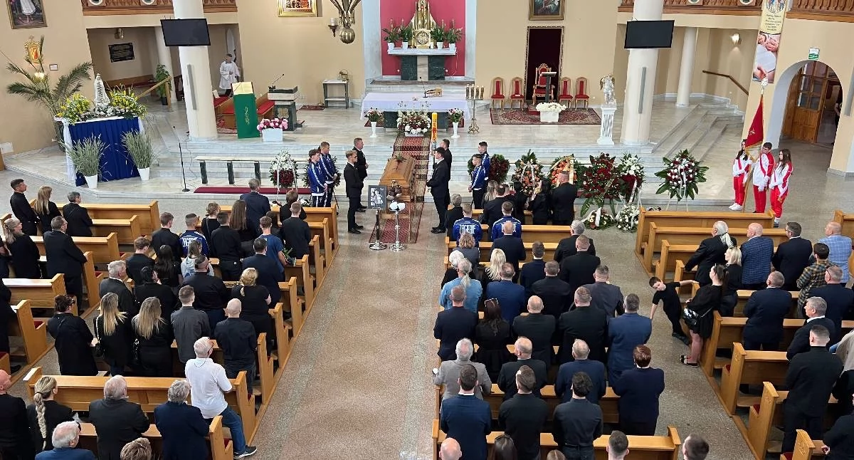 Konin pożegnał Andrzeja Goińskiego. Tłumy odprowadziły legendę boksu w ostatnią drogę