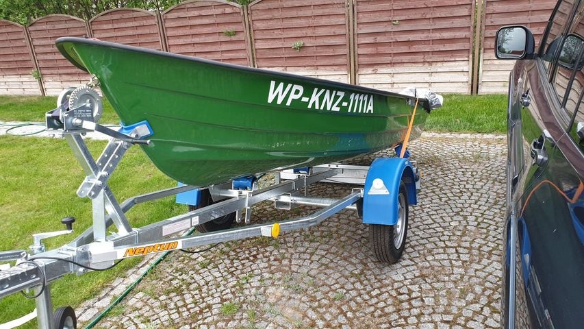 Skradziono łódkę wędkarską
