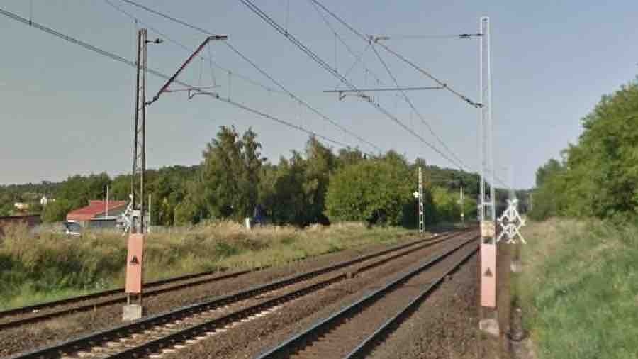 Policja prosi o pomoc w sprawie mężczyzny, który zginął na torach