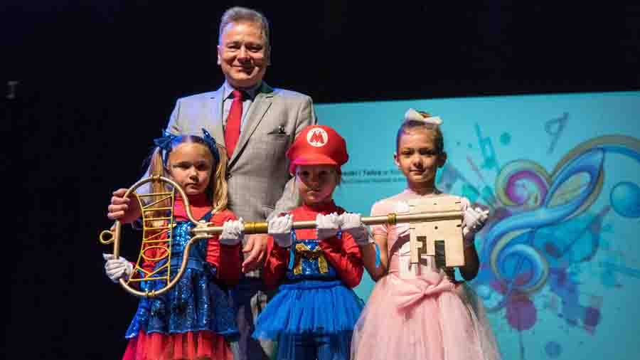 Międzynarodowy Dziecięcy Festiwal Piosenki i Tańca w Koninie oficjalnie otwarty.