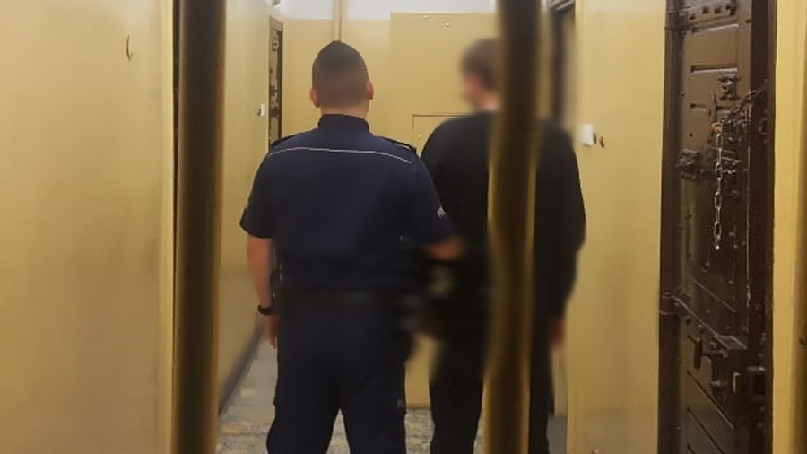 Odpowie za niszczenie mienia, które podpalił