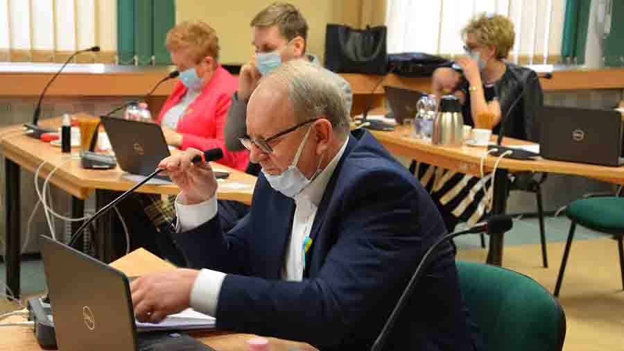 Radni powiatu konińskiego potępili agresję Rosji na Ukrainę