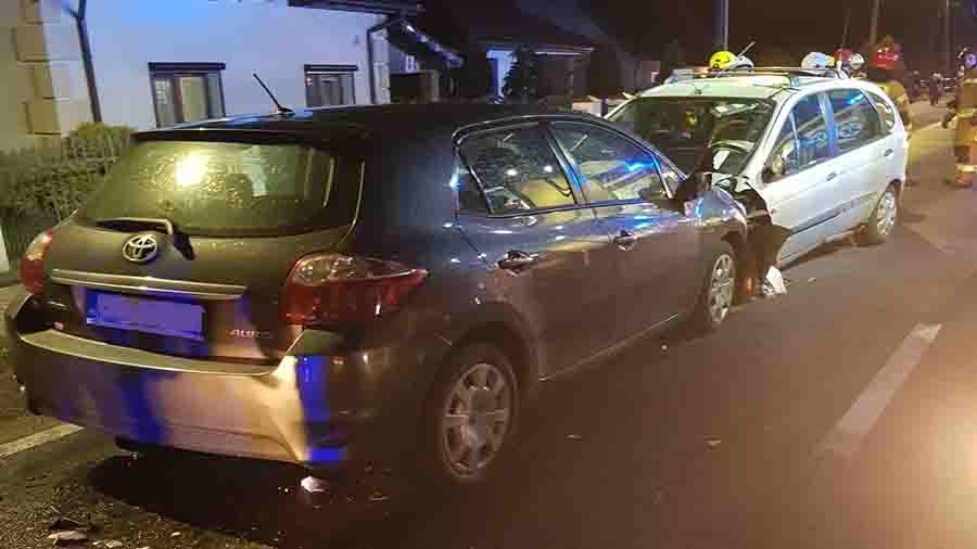 Wypadek drogowym na drodze wojewódzkiej  270 w miejscowości Powiercie