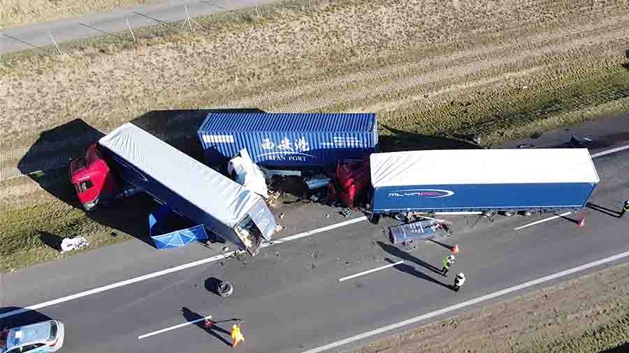 Tragiczny wypadek na A2, nie żyje jedna osoba