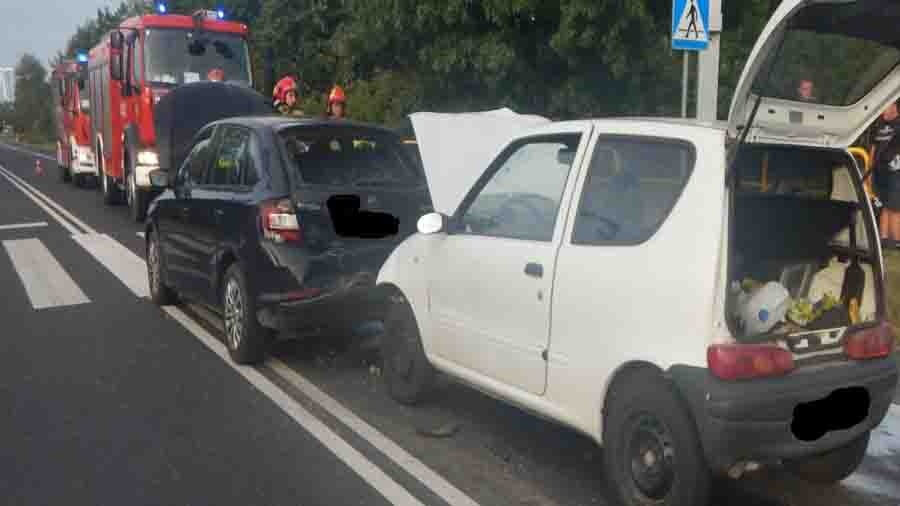 Zderzenie dwóch samochodów osobowych