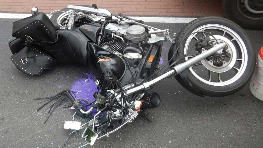 Zderzenie samochodu osobowego z motocyklem