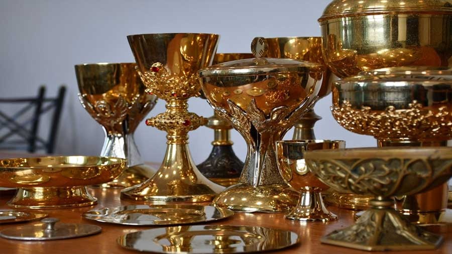 Policjanci zatrzymali sprawcę kradzieży naczyń liturgicznych