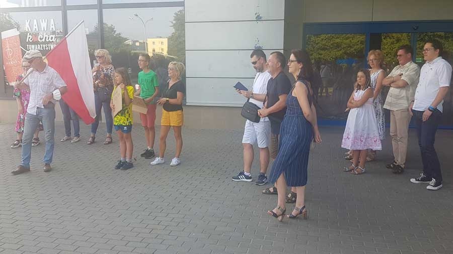 Młoda Lewica w obronie wolnych mediów