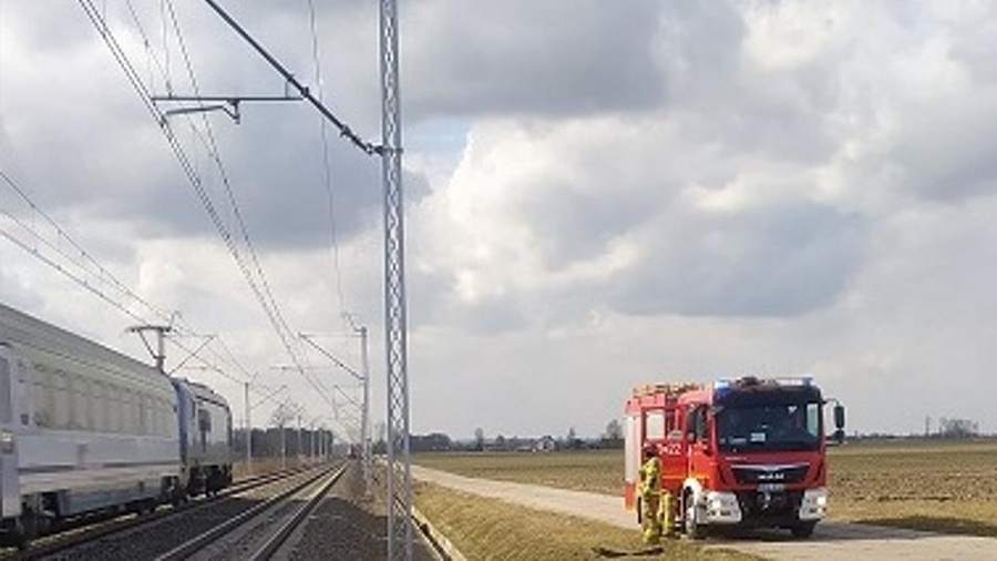 Wypadek drogowy na przejeździe kolejowym w miejscowości Górki