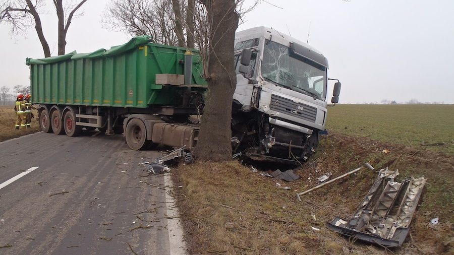 Wypadek samochodu ciężarowego