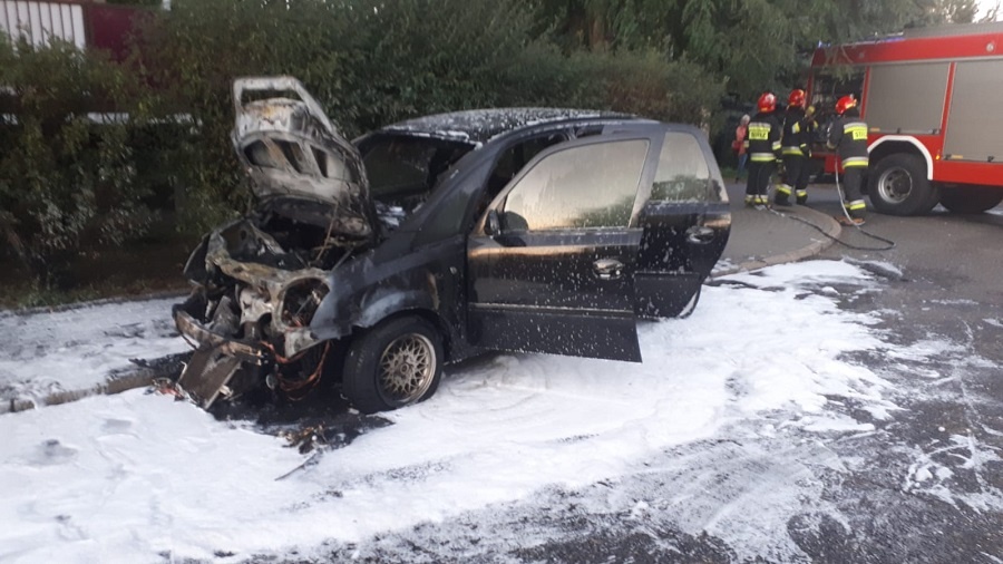 Pożar samochodu osobowego na ul. Konwaliowej