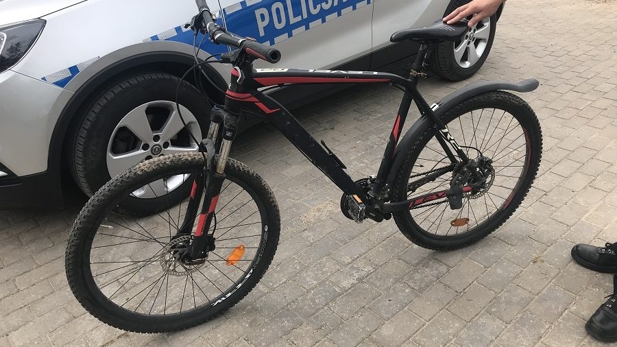 Policjanci odzyskali skradziony rower