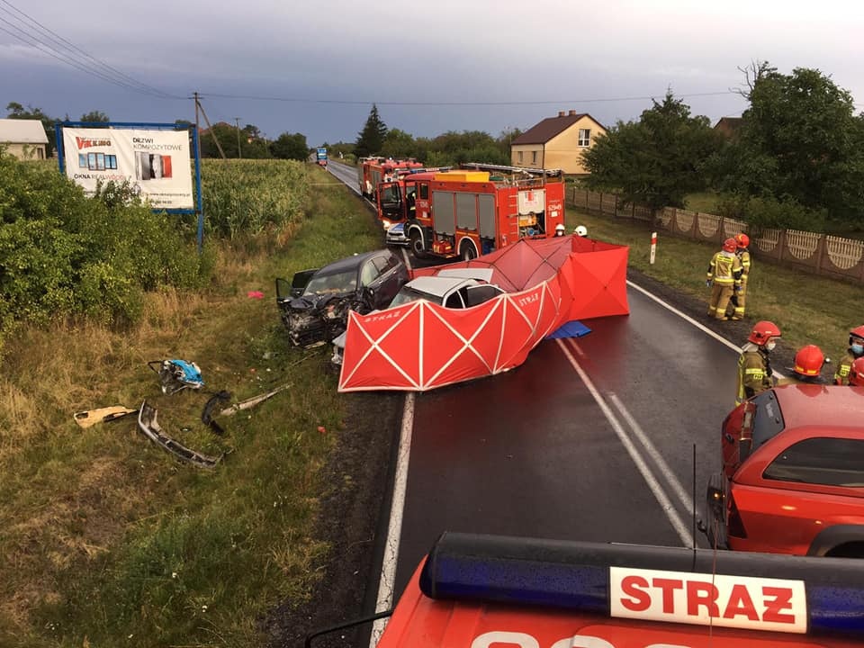 Trzy ofiary sobotniego wypadku pod Tuliszkowem