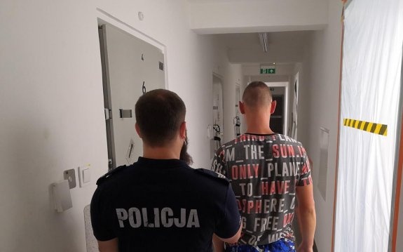 Rozbił auto uciekając przed policją