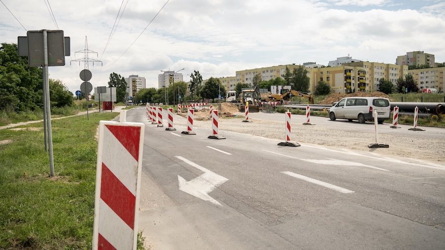 Intensywne prace przy budowie wiaduktu
