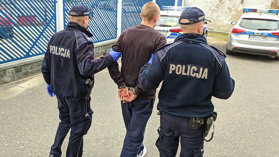 Policjanci zatrzymali dwóch mężczyzn z narkotykami