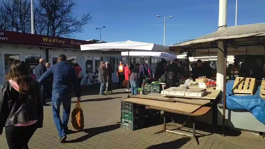 Na miejskim bazarze nie obowiązują ograniczenia?