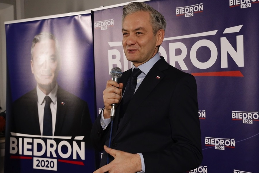 Kandydat Lewicy Robert Biedroń spotkał się z wyborcami w Koninie