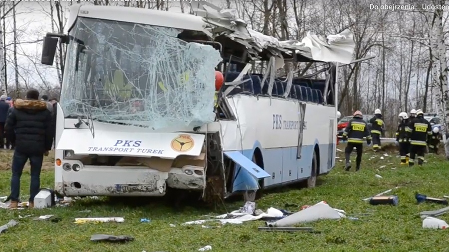 Wypadek szkolnego autobusu w Kaczkach Plastowych