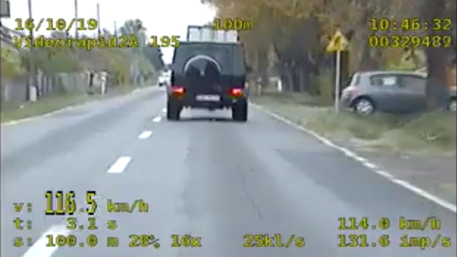 Kierowca mercedesa powinien stracić prawo jazdy dwa razy jednego dnia
