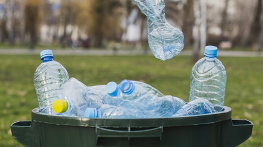 Mniej plastiku w urzędzie