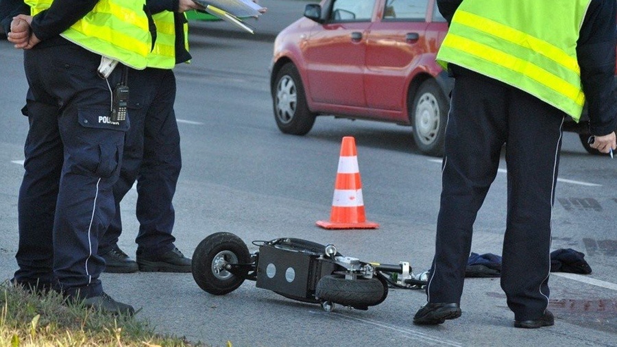 Pierwsza kolizja elektrycznej hulajnogi w Koninie