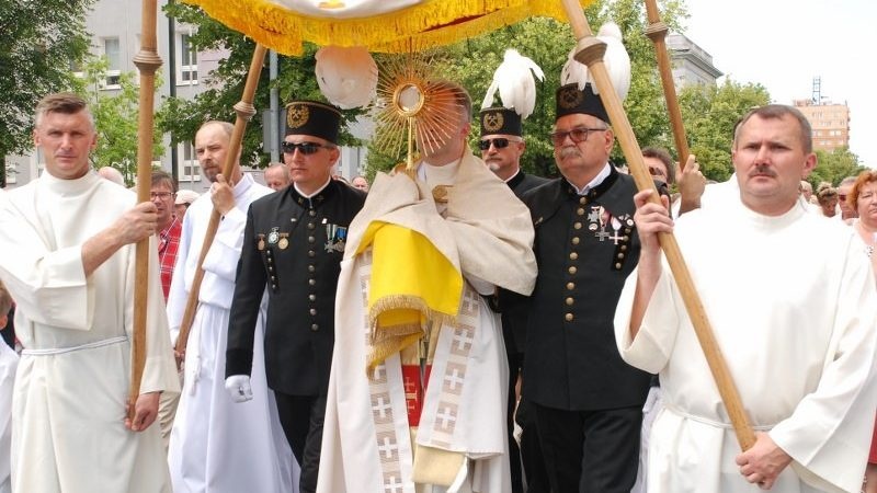 Ulicami Konina przeszła procesja