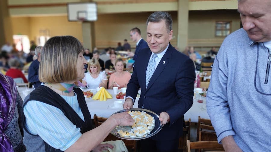 Wielkanocne śniadanie w I LO