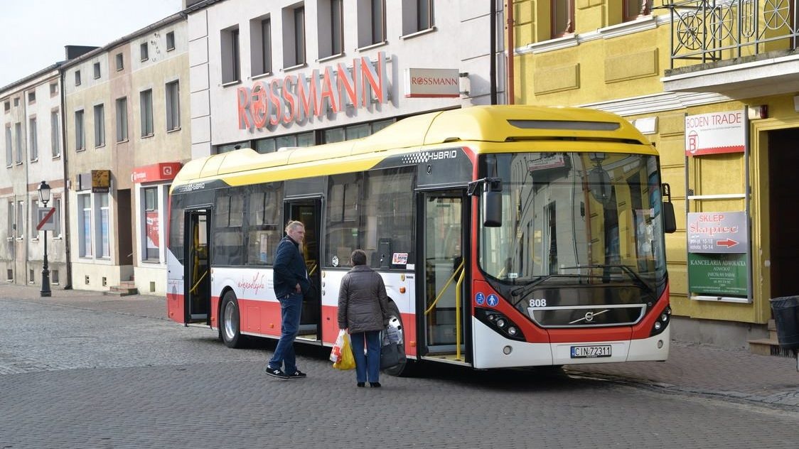 Autobus hybrydowy na testach w Koninie