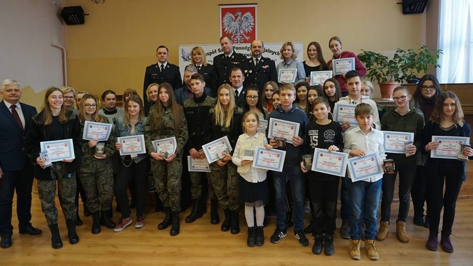 Młodzież zapobiega pożarom