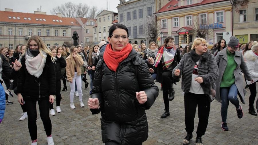 Zatańczyły przeciwko przemocy.